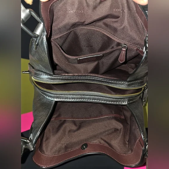 COACH Edie 31 2018 Signature Leather Shoulder Bag In EUC - Picture 12 of 12